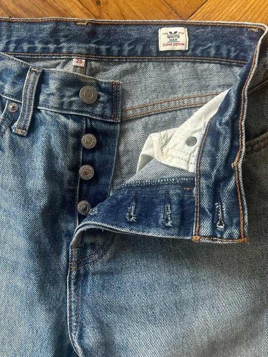 Levi's Denim - VINTAGE Levis Cropped Jean - SIZE 25